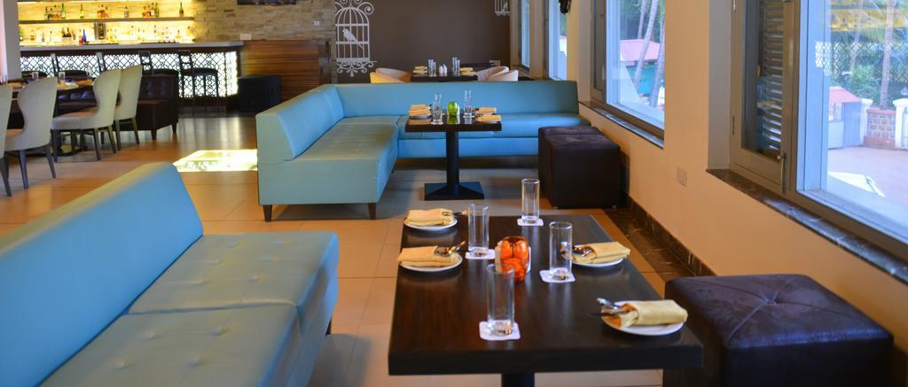 Bay 15 Hotel Панаджи Екстериор снимка