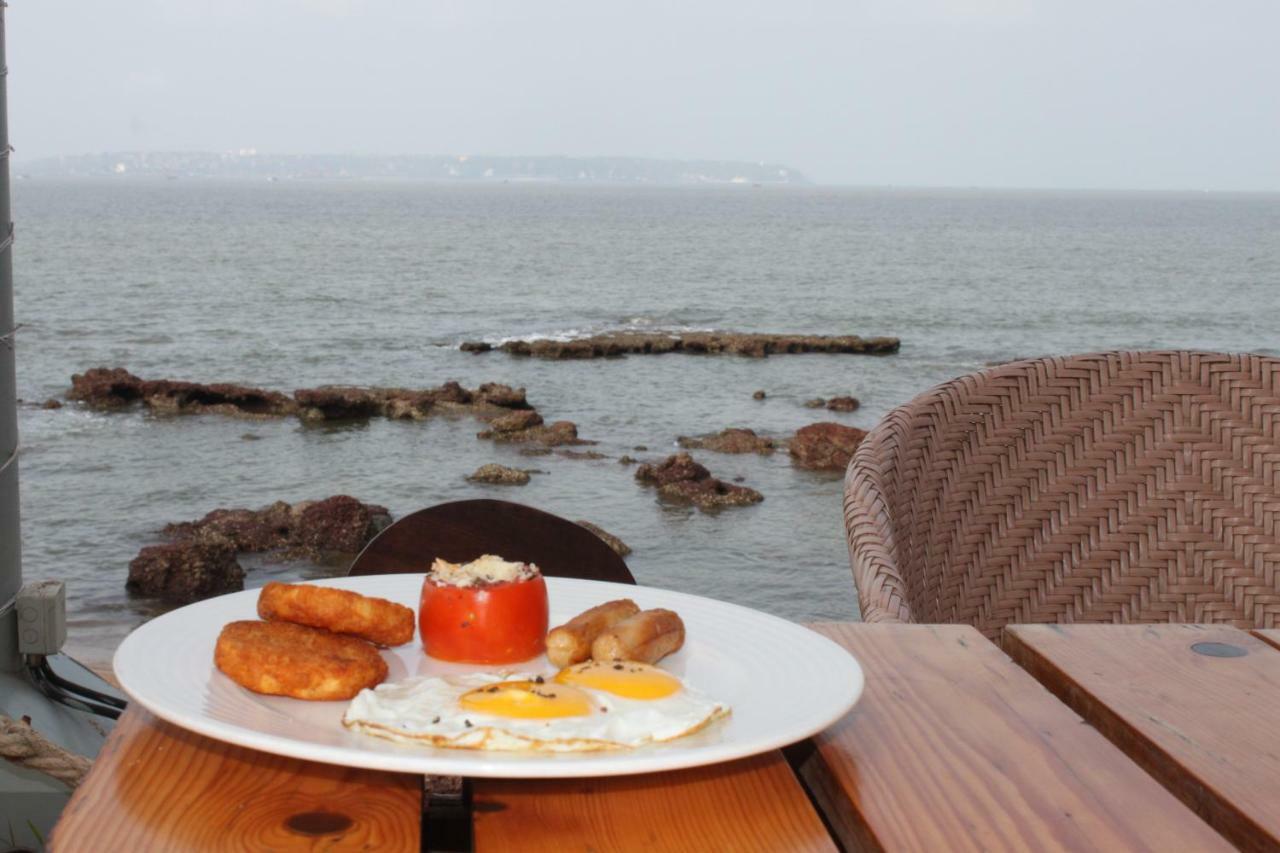 Bay 15 Hotel Панаджи Екстериор снимка